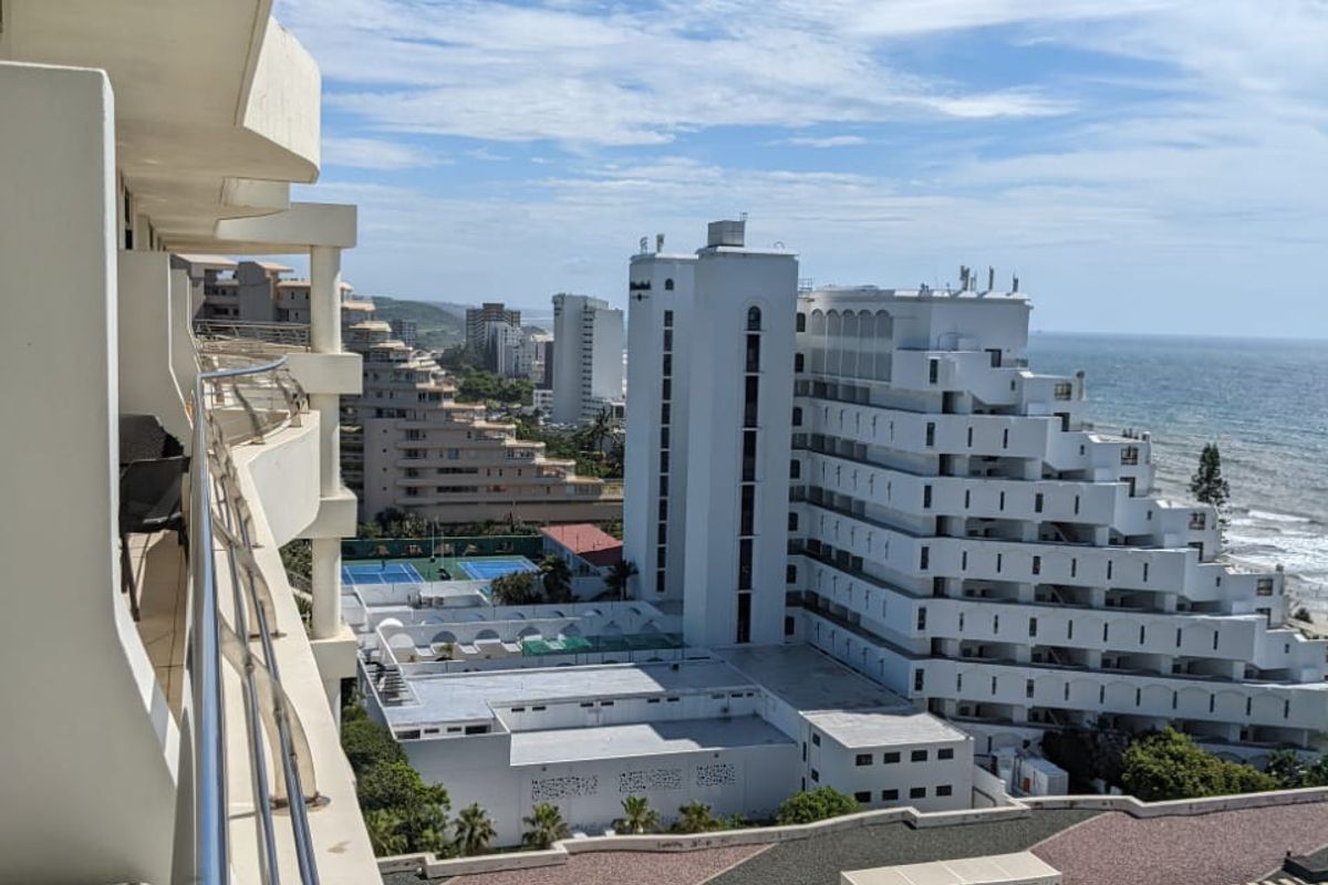 Elegant 2-Bedroom Apartment for Sale at The Pearls of Umhlanga - Photo 4