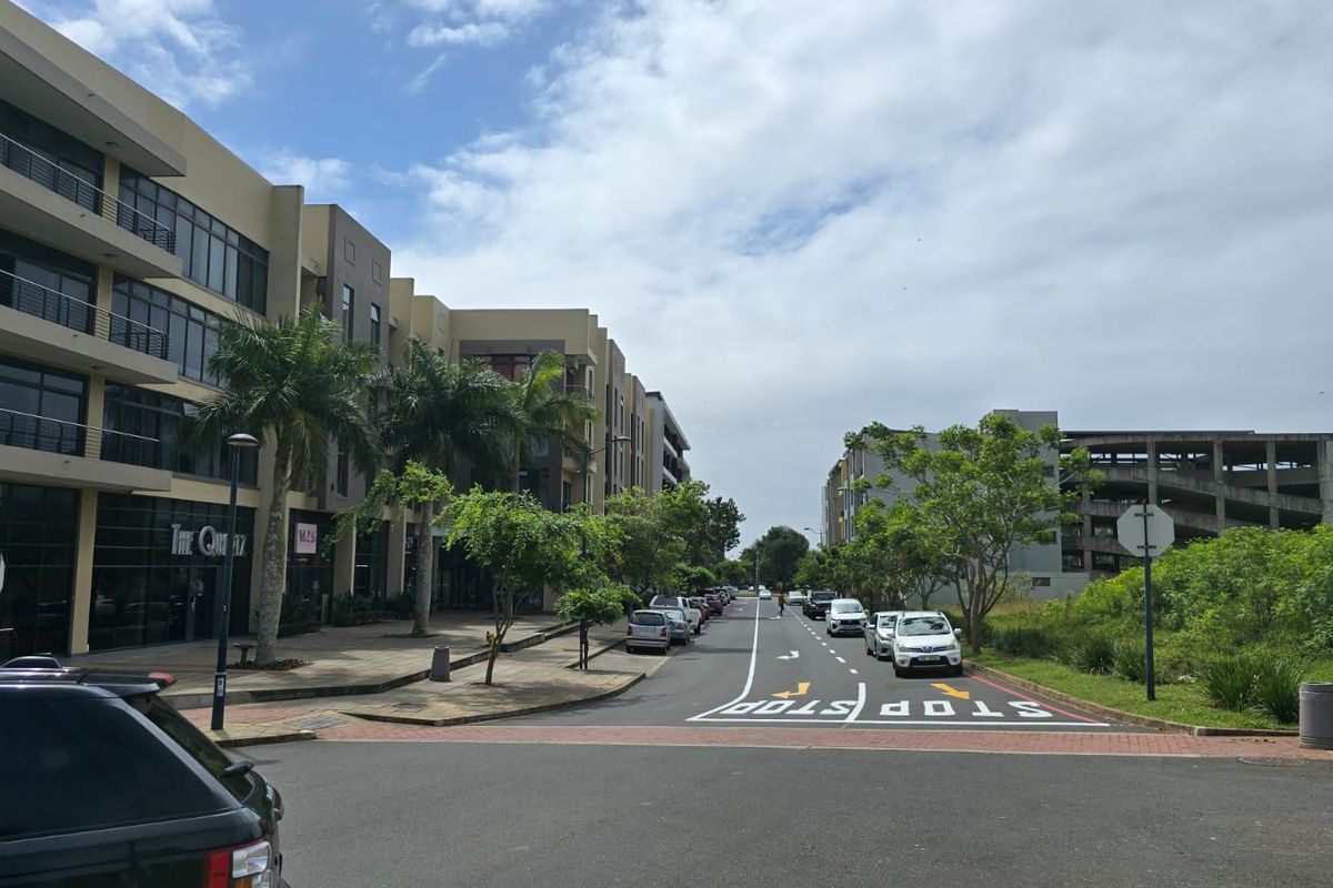 Prime Property Two bedroom for sale - Photo 2