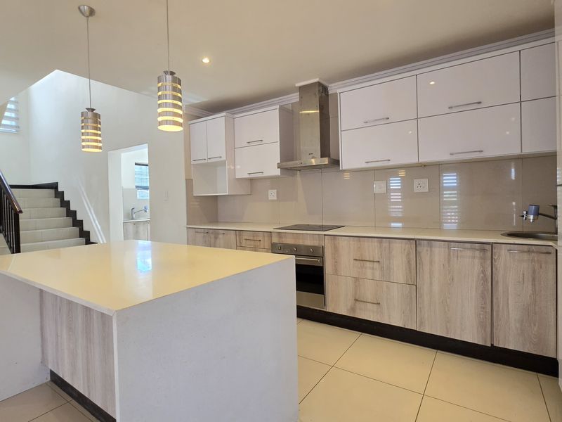Townhouse For Sale In Umhlanga - Photo 5