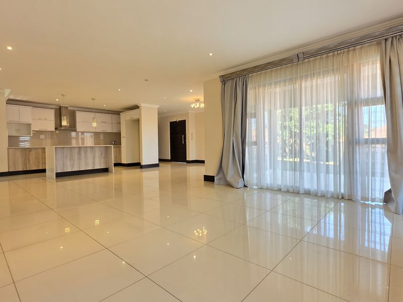 Townhouse For Sale In Umhlanga - Photo 8