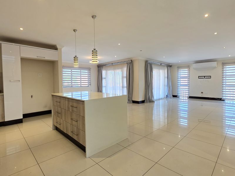 Townhouse For Sale In Umhlanga - Photo 6