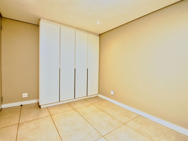 Spectacular 4-Bedroom, 4-Bathroom Home in The Horizon, Executive Estate, Umhlanga - Photo 9