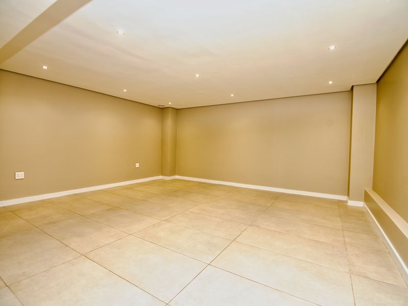 Spectacular 4-Bedroom, 4-Bathroom Home in The Horizon, Executive Estate, Umhlanga - Photo 7