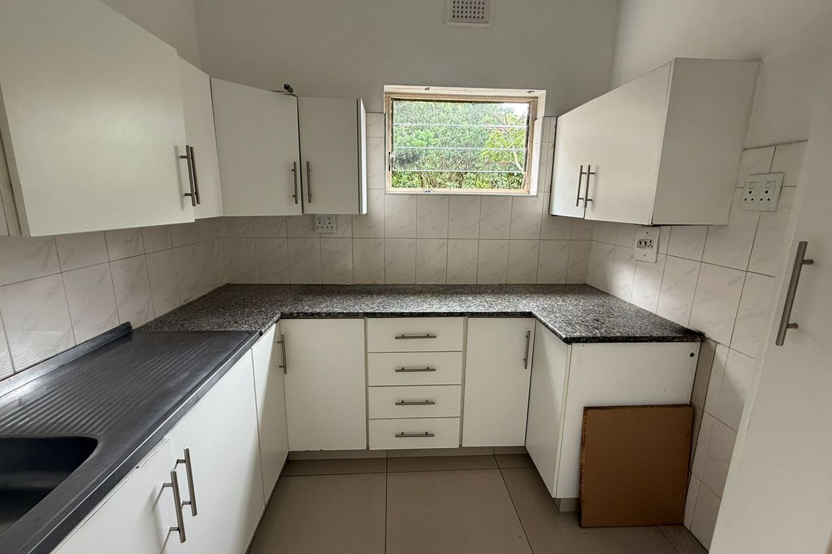 1.5 Bedroom Apartment with Harbour Views in Musgrave - Photo 3