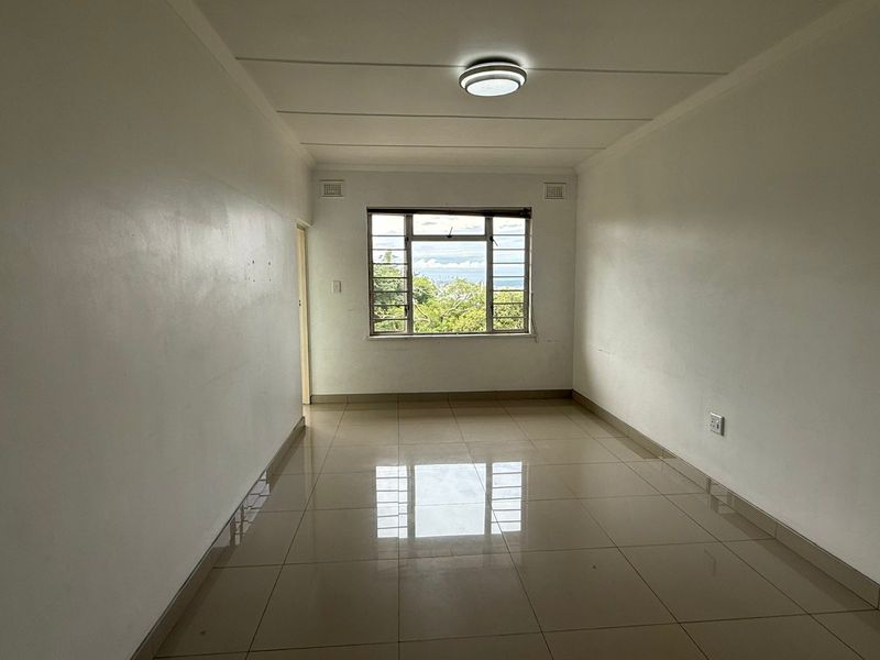 1.5 Bedroom Apartment with Harbour Views in Musgrave - Photo 2