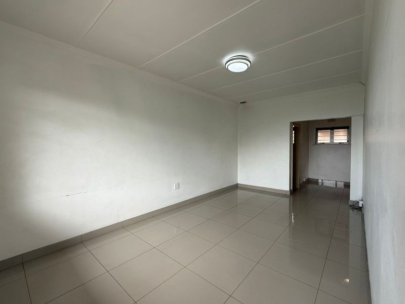 1.5 Bedroom Apartment with Harbour Views in Musgrave - Photo 7