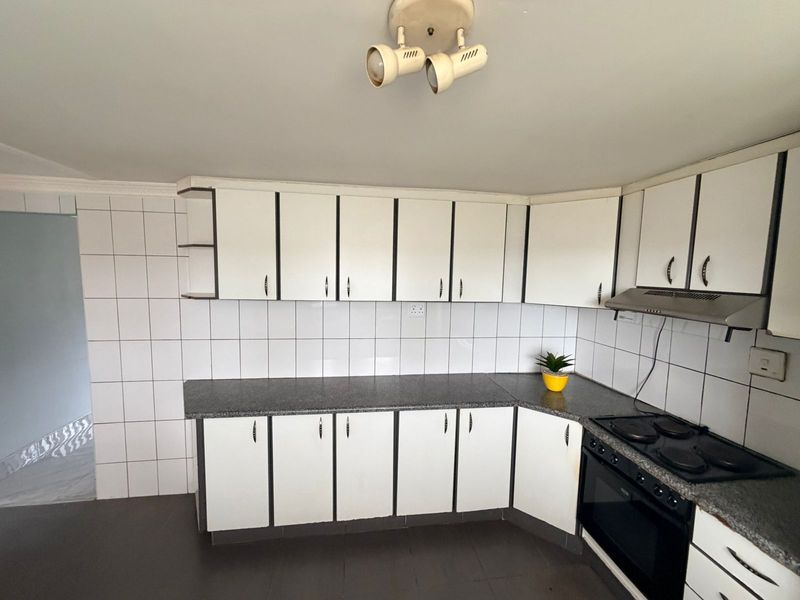 Great Value! - Ground Floor 2-Bedroom Flat - Photo 4