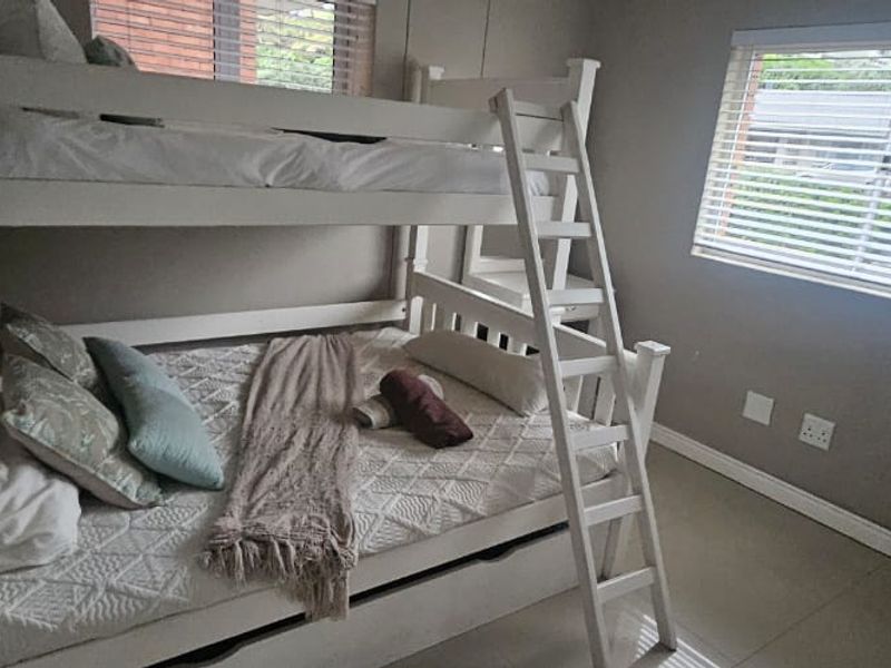 Spacious 2 Bedroom Apartment in Umdloti. - Photo 7