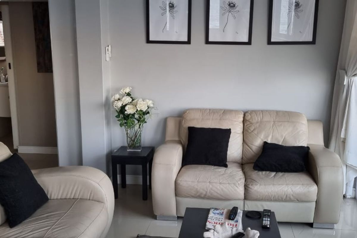 Spacious 2 Bedroom Apartment in Umdloti. - Photo 2
