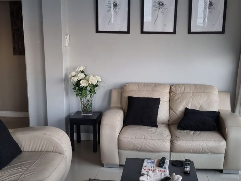 Spacious 2 Bedroom Apartment in Umdloti. - Photo 2