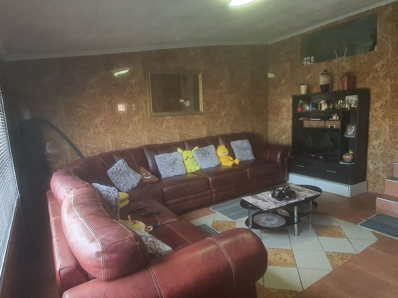 Live Smart in Trenance Manor — Exceptional 7‐Bedroom Home with Two Brand‐New Outbuildings - Photo 4