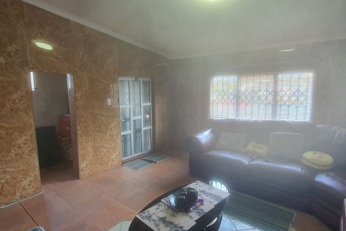 Live Smart in Trenance Manor — Exceptional 7‐Bedroom Home with Two Brand‐New Outbuildings - Photo 3