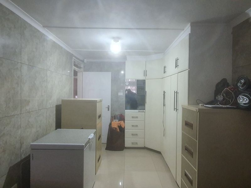 Live Smart in Trenance Manor — Exceptional 7‐Bedroom Home with Two Brand‐New Outbuildings - Photo 8