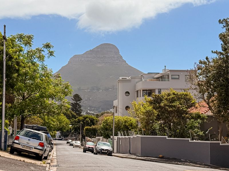 Modern Studio Living on the Slopes of Table Mountain, with City Views! - Photo 4