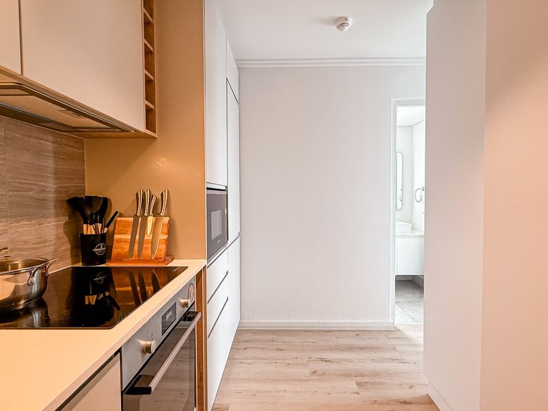 Modern Studio Living on the Slopes of Table Mountain, with City Views! - Photo 10