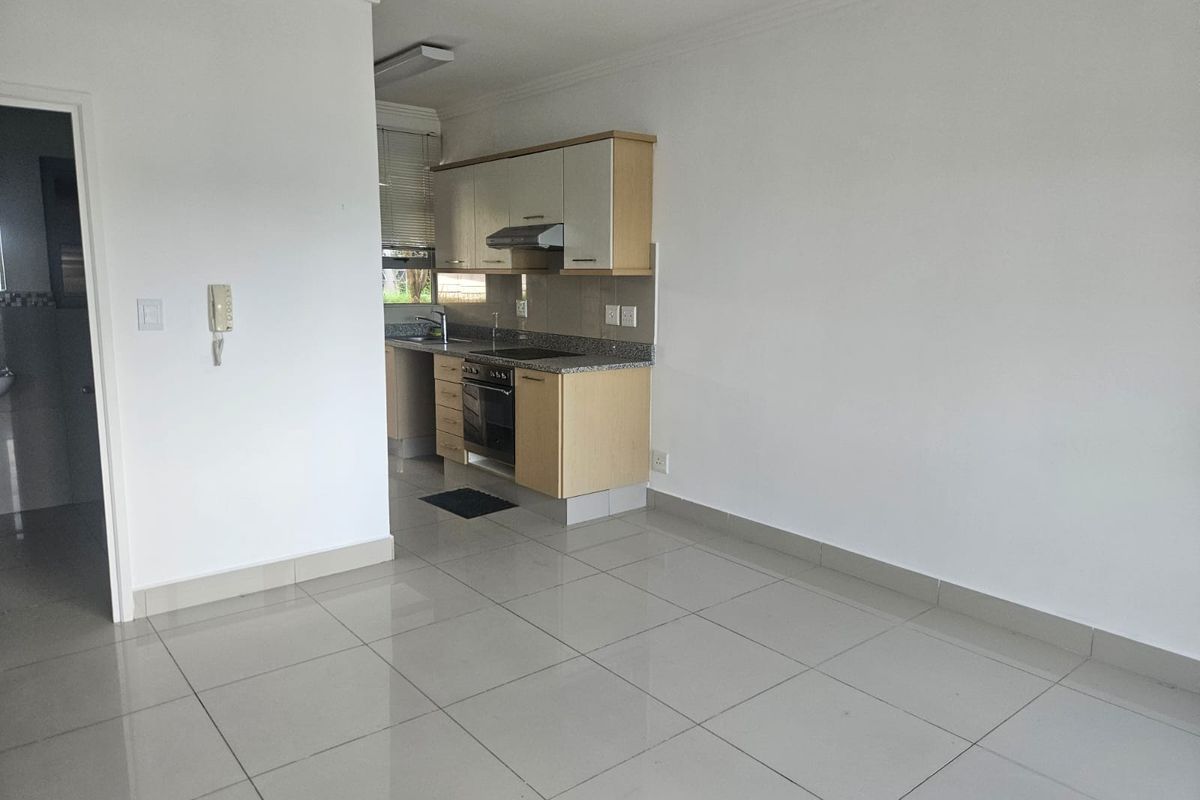 Prime Property presents Central Park unit for sale - Photo 4