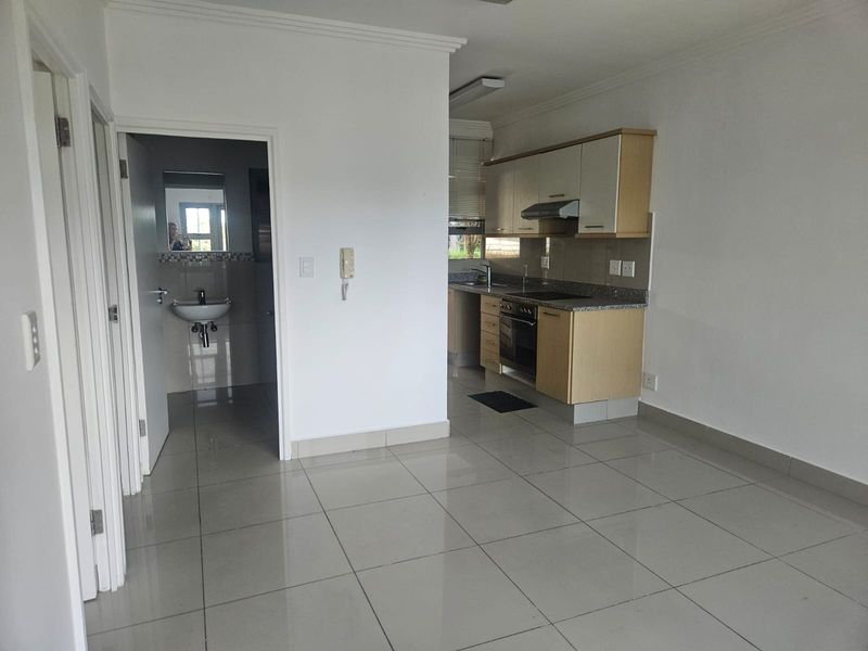 Prime Property presents Central Park unit for sale - Photo 5