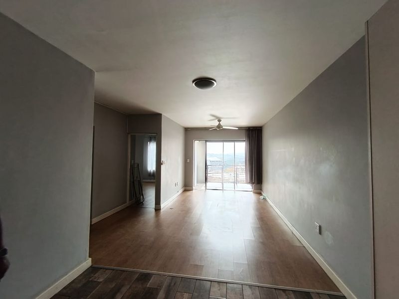 Modern two bedroom Apartment - Photo 5