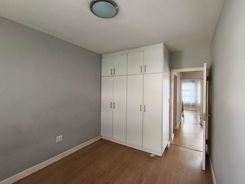 Modern two bedroom Apartment - Photo 8