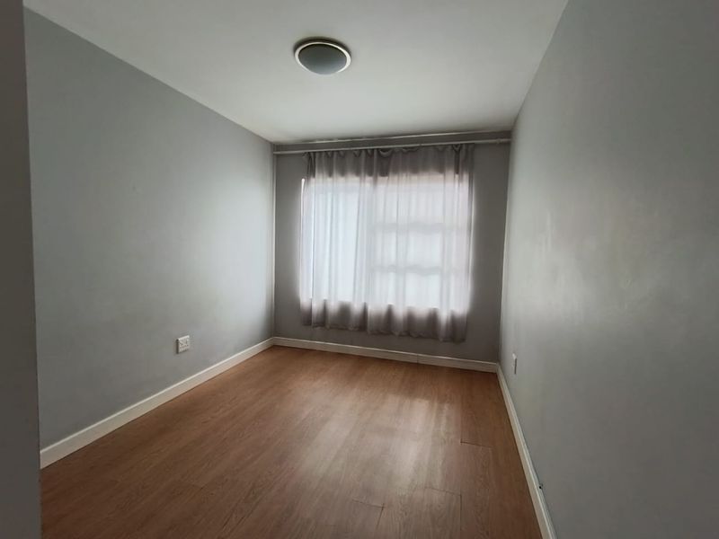 Modern two bedroom Apartment - Photo 7