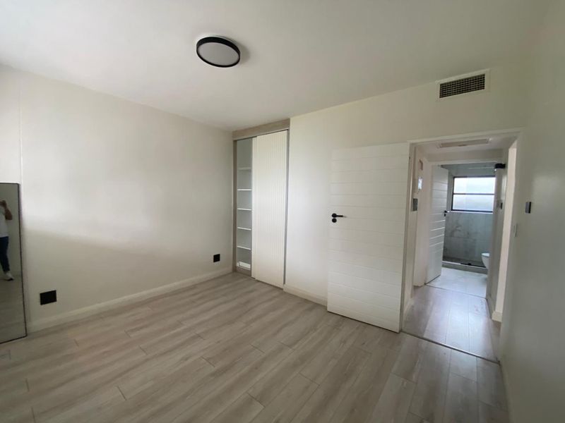 Modern Three Bedroom Townhouse - Photo 10