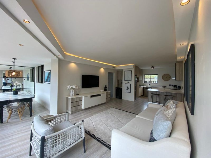 Modern Three Bedroom Townhouse - Photo 5