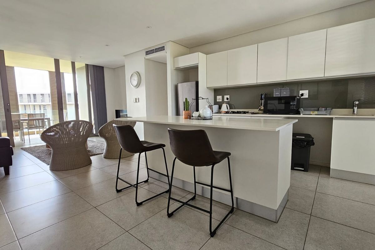 Two Bedroom Two Bathroom To Let - Photo 2