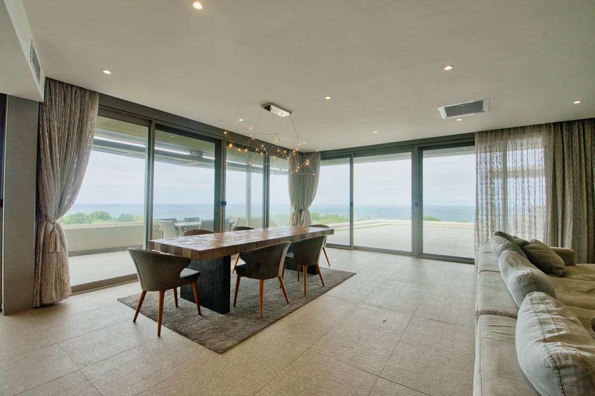 Modern 4-Bedroom, 3-Bathroom Furnished Apartment - To Let - Photo 2