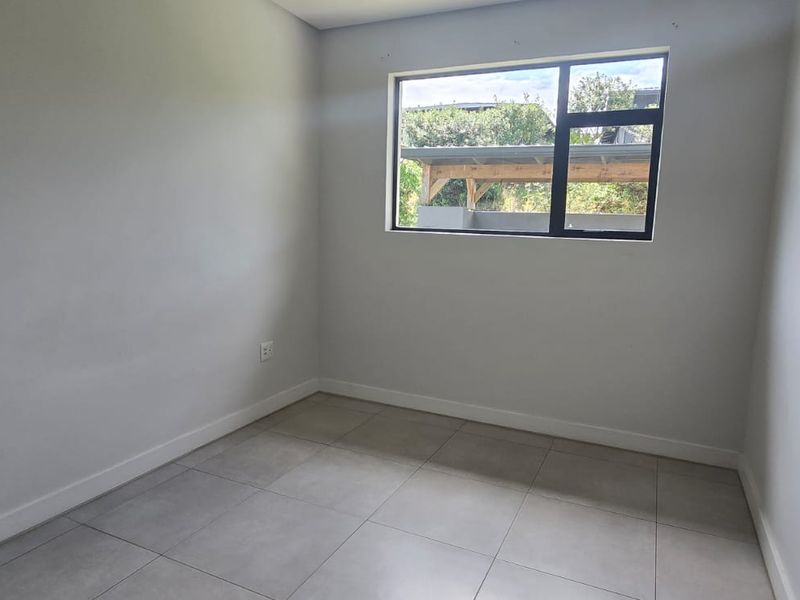 Spacious 3-Bedroom Unfurnished Home for Rent in Salta Estate, Sibaya - Photo 9