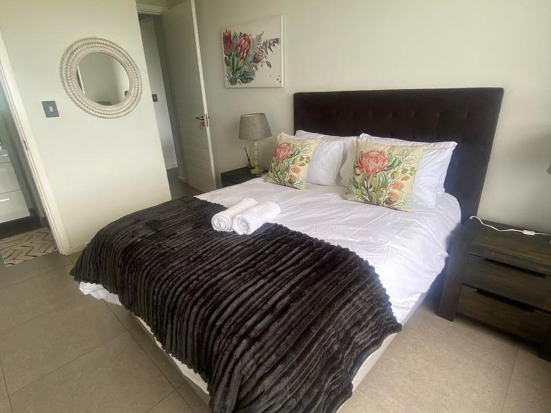 Two Bedroom Two Bathroom - Furnished Apartment - Photo 9