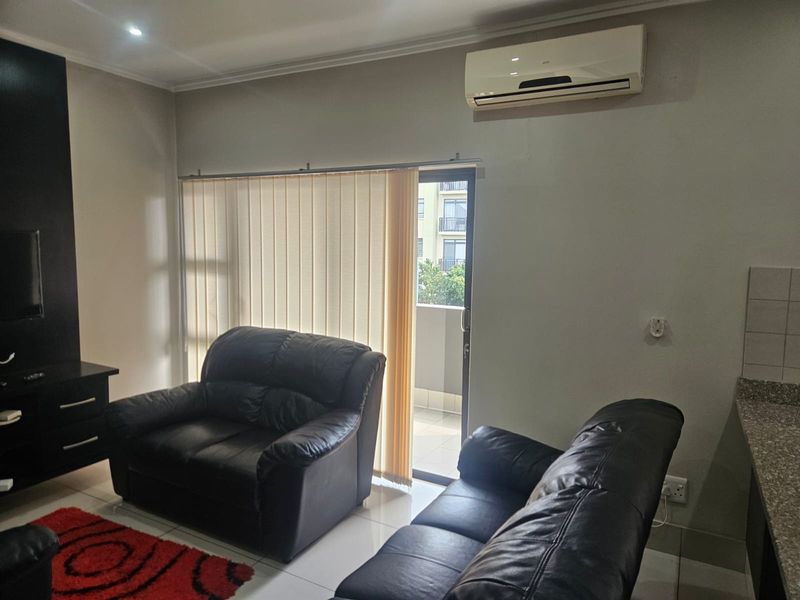 Fully Furnished Modern 2 Bed, 2 Bath Living – Comfort, Style & Convenience - Photo 10