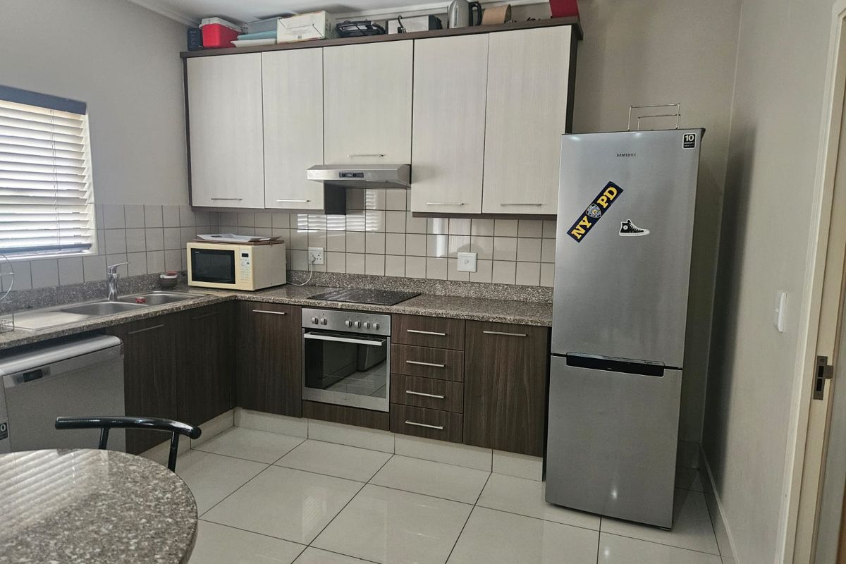 Fully Furnished Modern 2 Bed, 2 Bath Living – Comfort, Style & Convenience - Photo 5