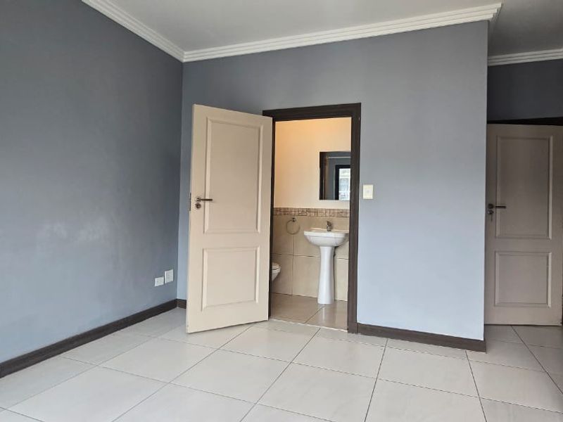 Apartment For Sale In Umhlanga - Photo 10