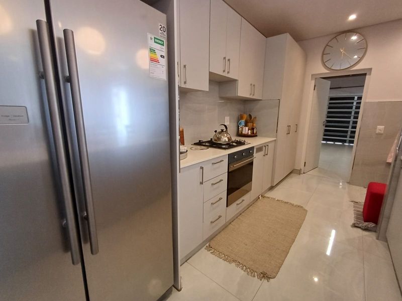 Charming 3-Bedroom Townhouse in Salta Estate — Coastal Living with Secure Estate Lifestyle - Photo 4