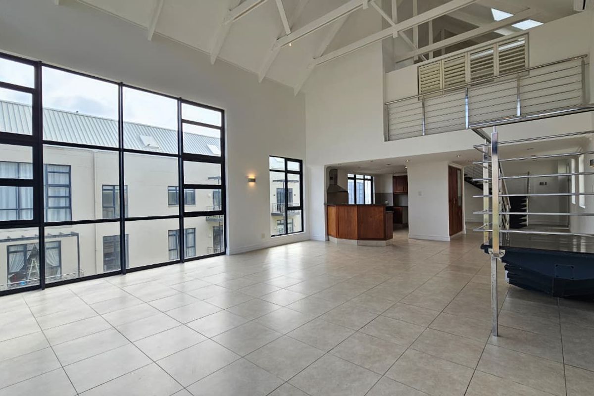 Prime Property Presents: Luxurious Double-Volume Penthouse in Durban’s Point Waterfront - Photo 3