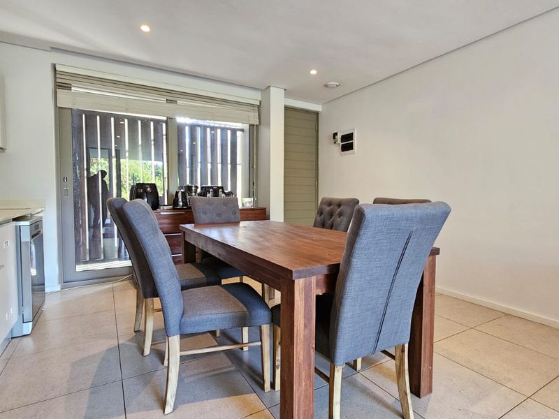 2 Bedroom 2 Bathroom Apartment For Sale - Photo 3