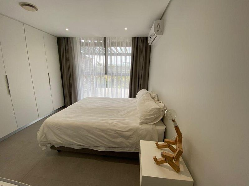 Elegant Coastal 2‐Bedroom Apartment — Pebble Beach, Sibaya - Photo 8