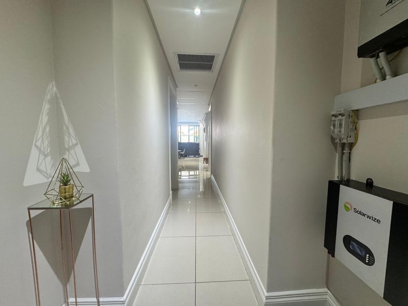 3 Bedroom Apartment in Umhlanga Ridge For Sale. - Photo 2