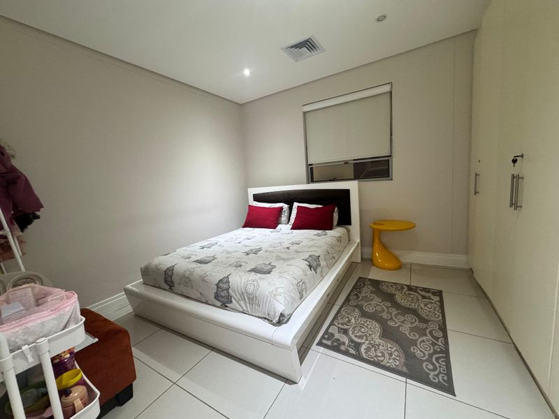 3 Bedroom Apartment in Umhlanga Ridge For Sale. - Photo 9