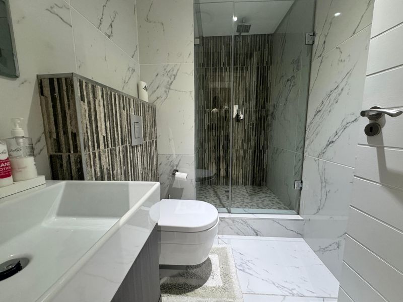 3 Bedroom Apartment in Umhlanga Ridge For Sale. - Photo 10