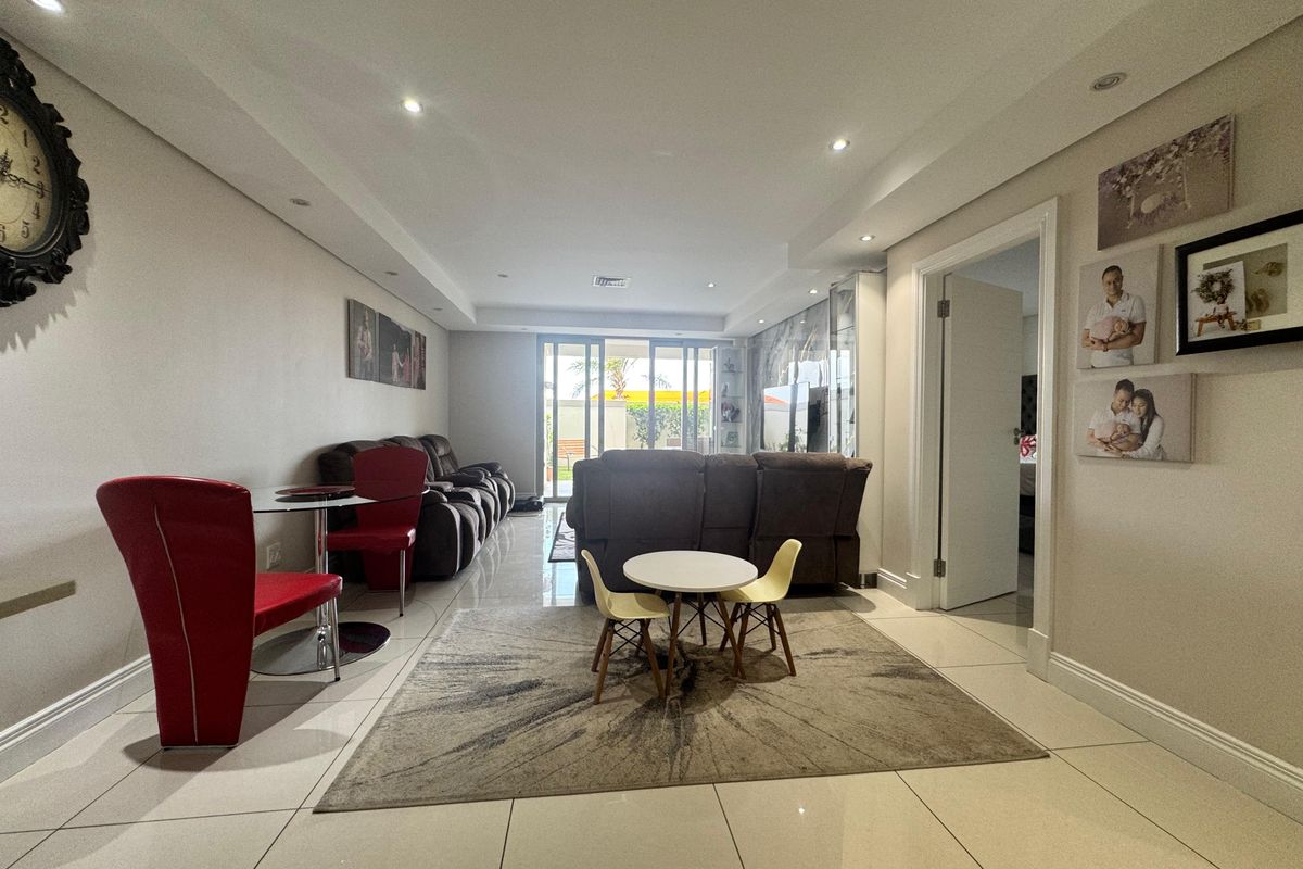 3 Bedroom Apartment in Umhlanga Ridge For Sale. - Photo 4
