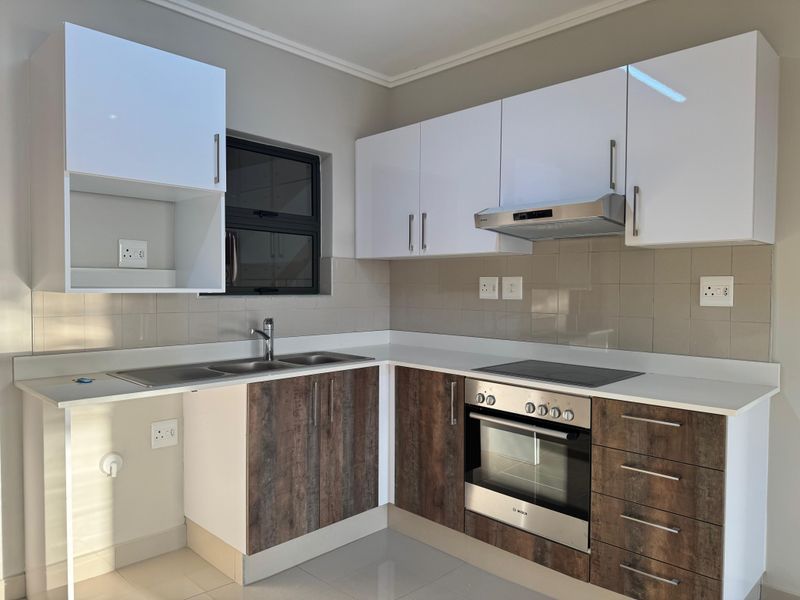 Modern 2-Bedroom Apartment for Sale in Umhlanga Ridge. - Photo 2