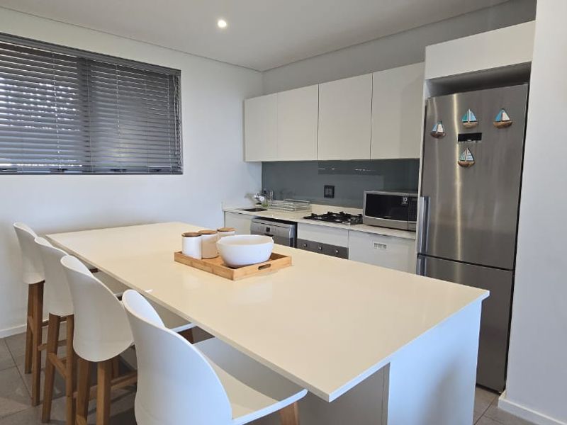 Charming 2-Bedroom Apartment in Pebble Beach - Photo 3