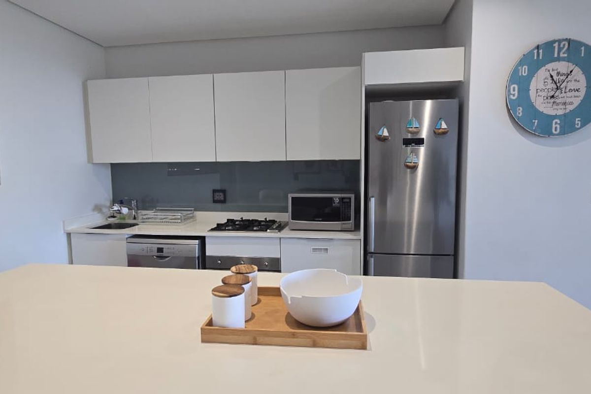 Charming 2-Bedroom Apartment in Pebble Beach - Photo 2