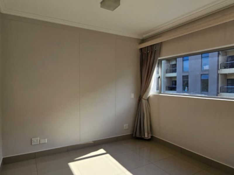 2 bedroom apartment for sale - Photo 10
