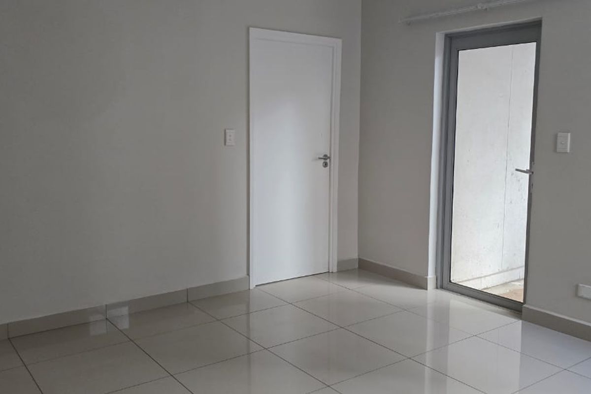 Prime Property one bedroom for sale - Photo 4