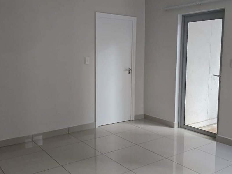 Prime Property one bedroom for sale - Photo 4