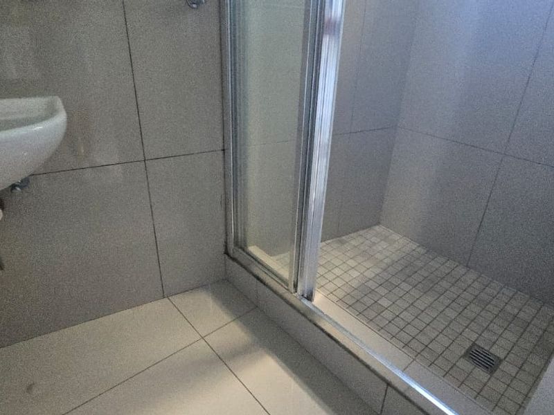 Prime Property one bedroom for sale - Photo 6