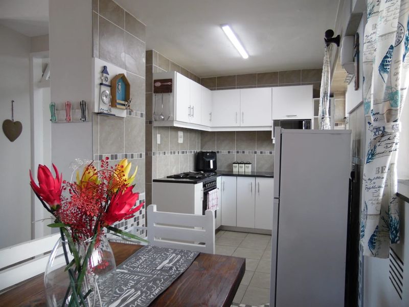 Apartment For Sale In Amanzimtoti - Photo 7