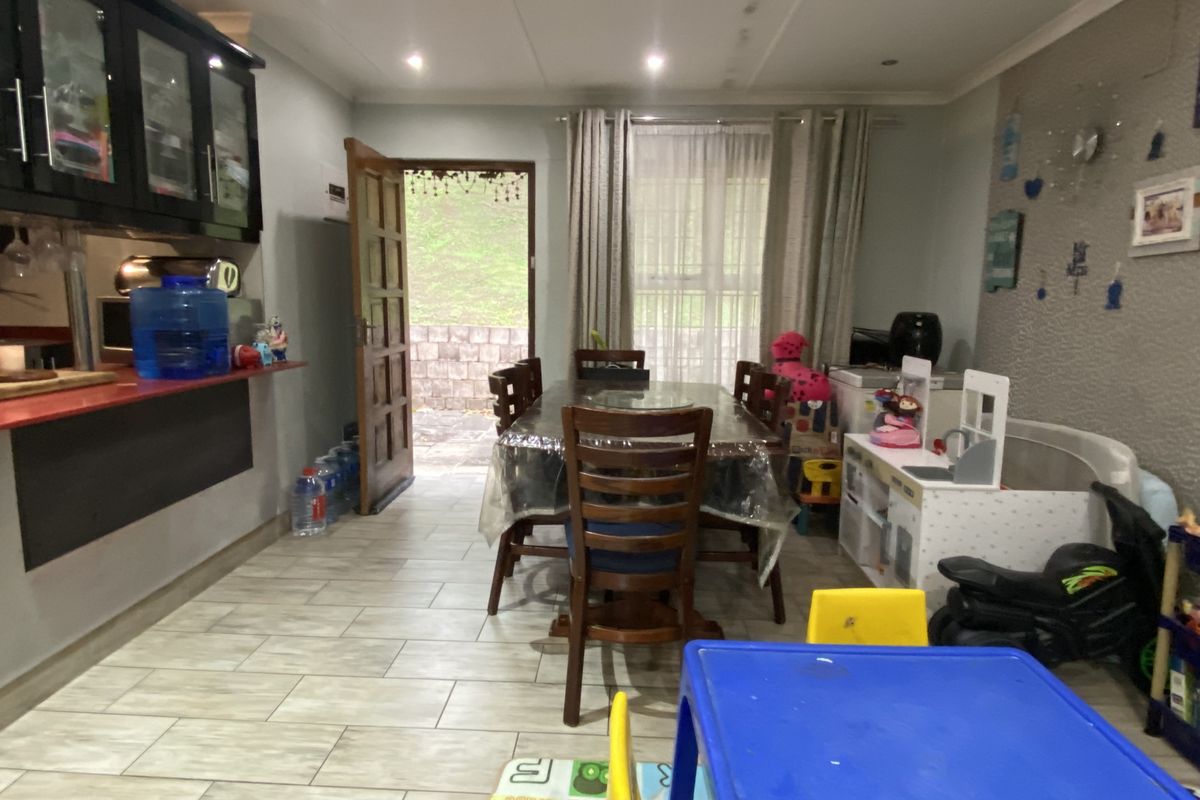 3 Bedroom Townhouse For Sale In Sherwood - Photo 5